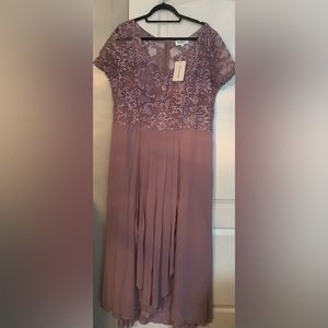 Flycurvy Plus 4XL (fits like 22/24) V neck chiffon elegant maxi dress